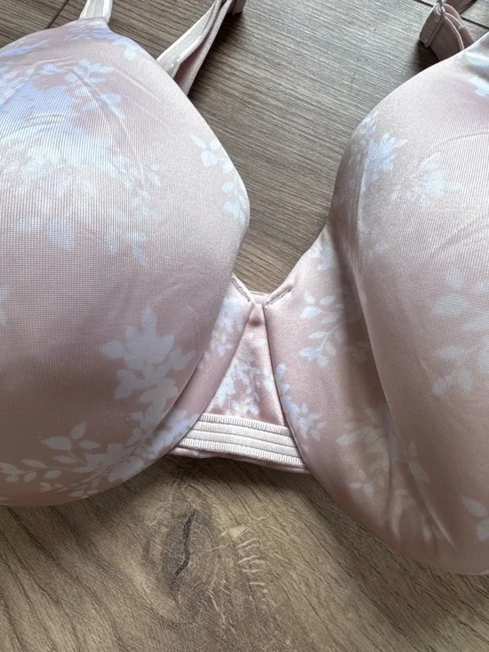 Bali Sandshell Bra 34DD - Picture 2 of 6